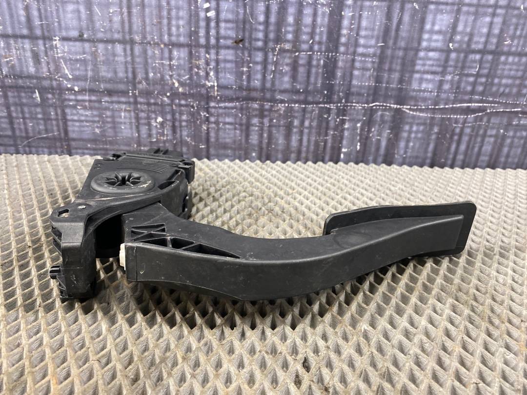 Педаль газа, 960 рублей, Красноярск