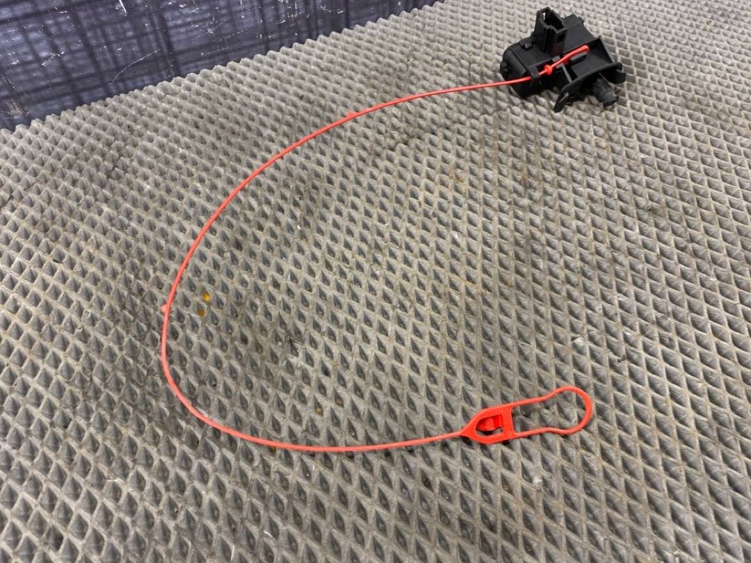 Замок лючка бензобака, 1260 рублей, Красноярск