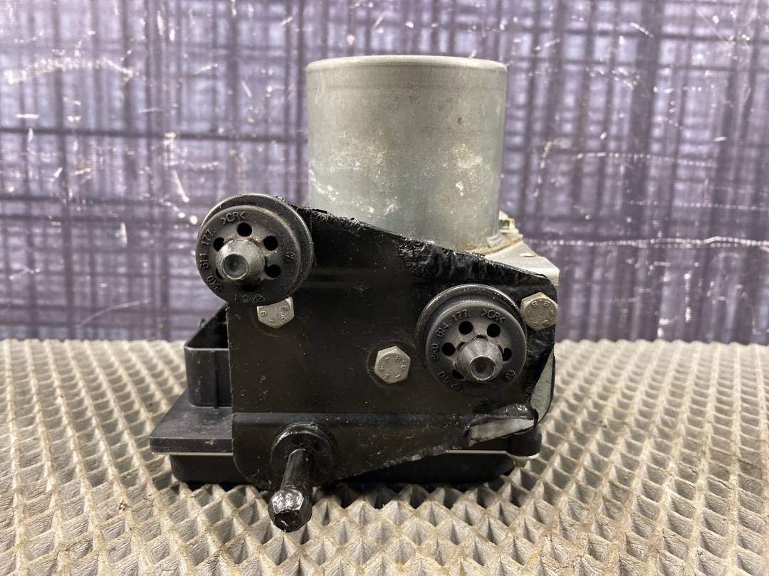 Блок ABS, 5040 рублей, Красноярск