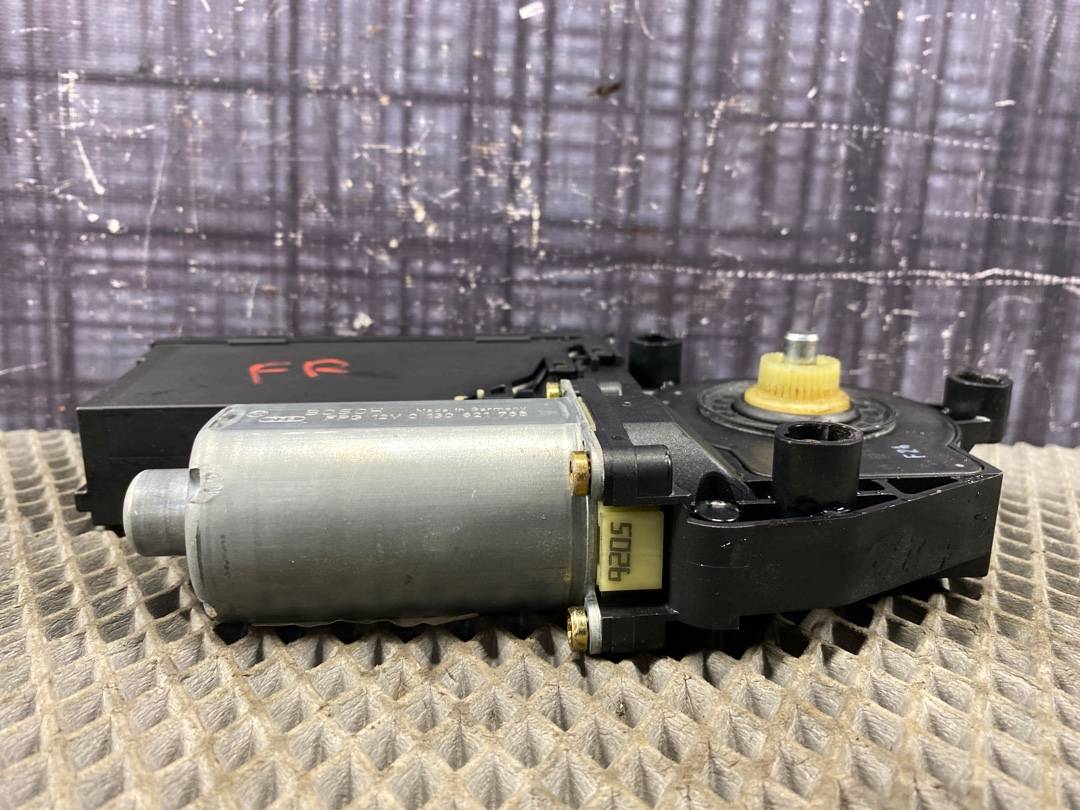 Мотор стеклоподъемника, 1630 рублей, Красноярск