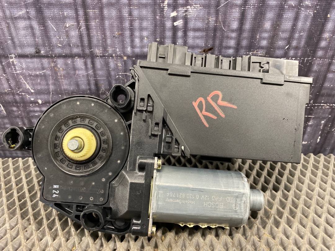 Мотор стеклоподъемника, 1630 рублей, Красноярск