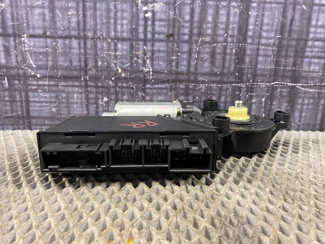 Мотор стеклоподъемника, 1630 рублей, Красноярск