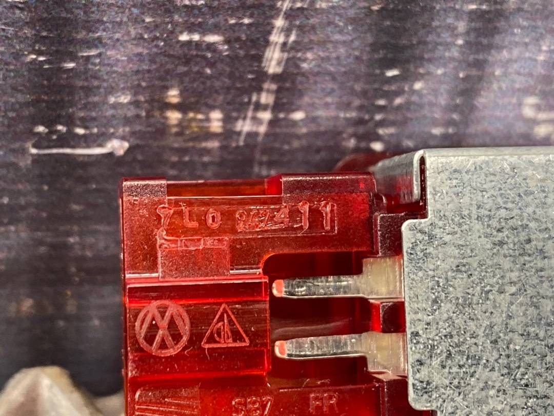 Плафон салона, 350 рублей, Красноярск