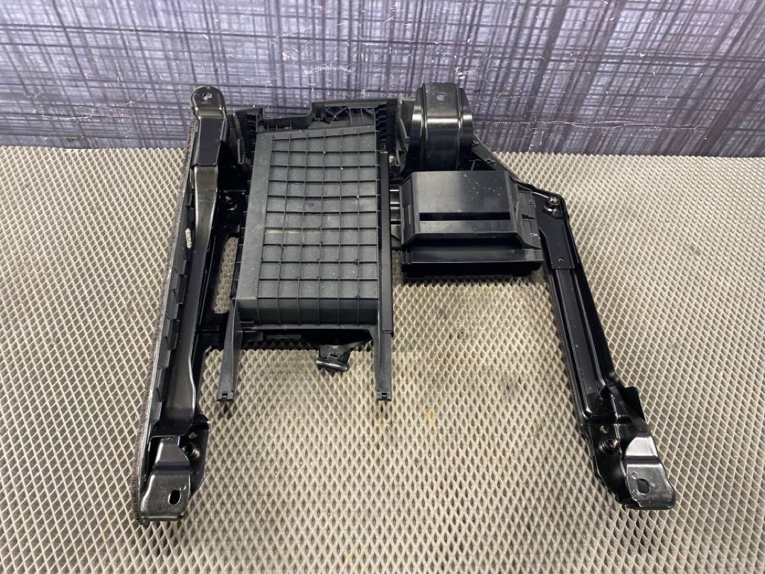 Кронштейн, 1360 рублей, Красноярск