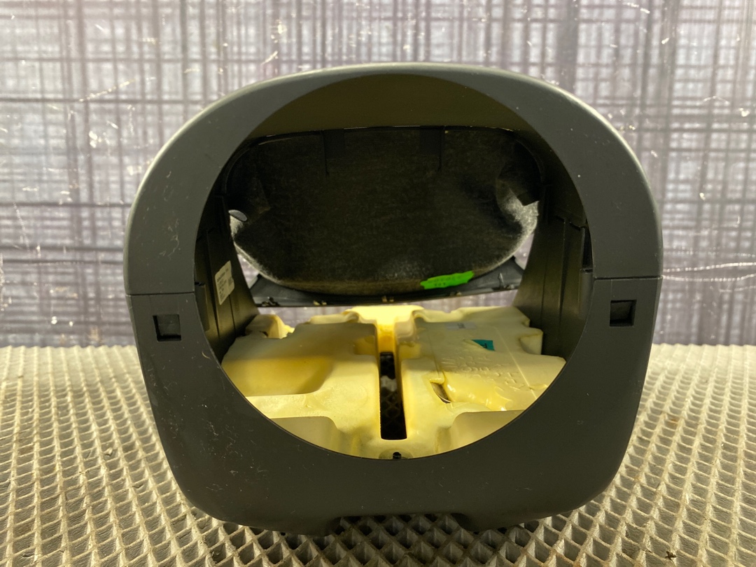 Кожух рулевой колонки, 1260 рублей, Красноярск