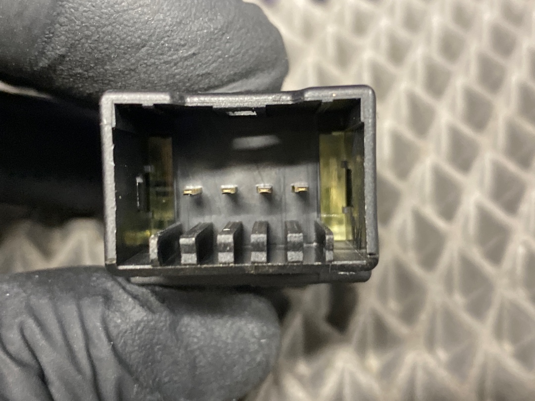 Кнопка подогрева сиденья, 850 рублей, Красноярск