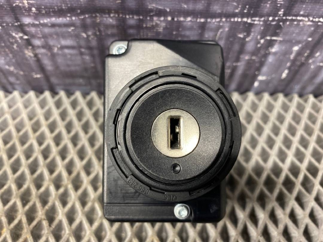 Замок зажигания, 2630 рублей, Красноярск