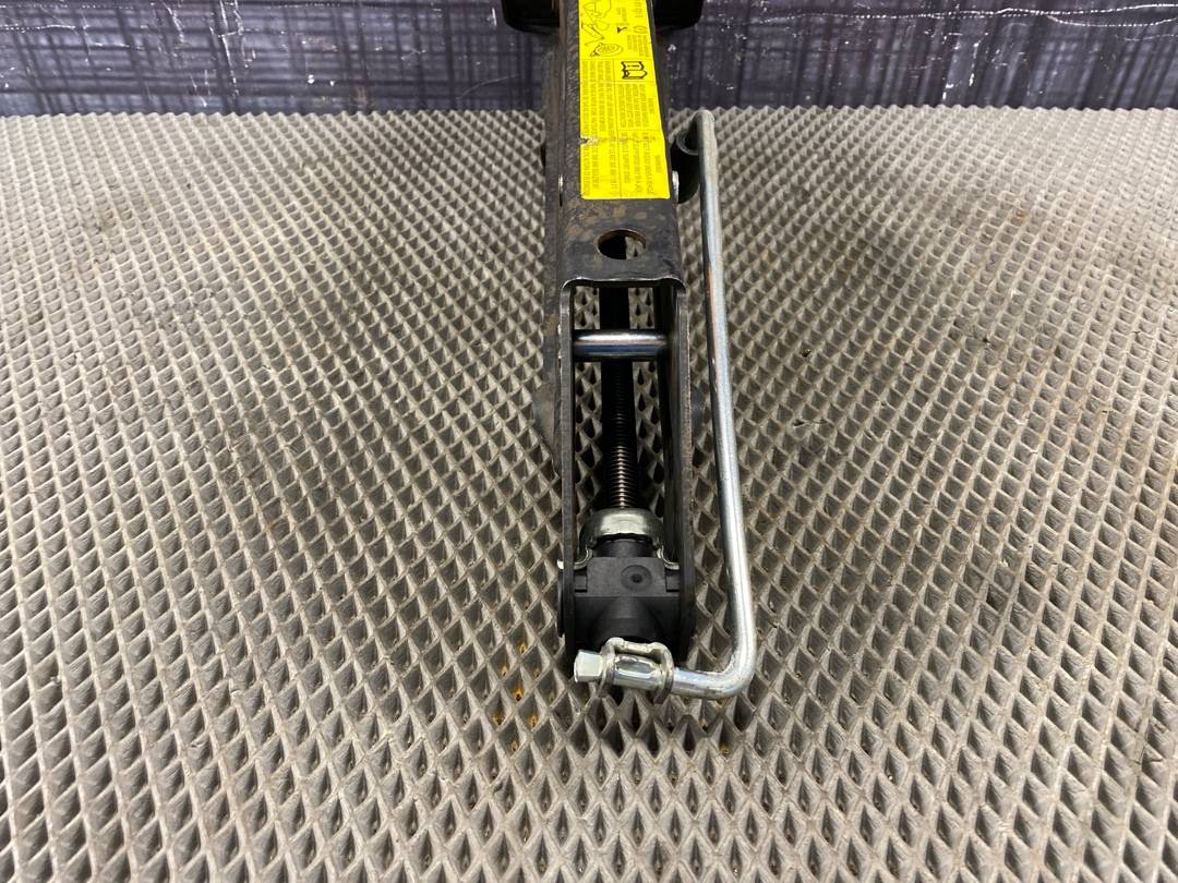 Домкрат, 4980 рублей, Красноярск