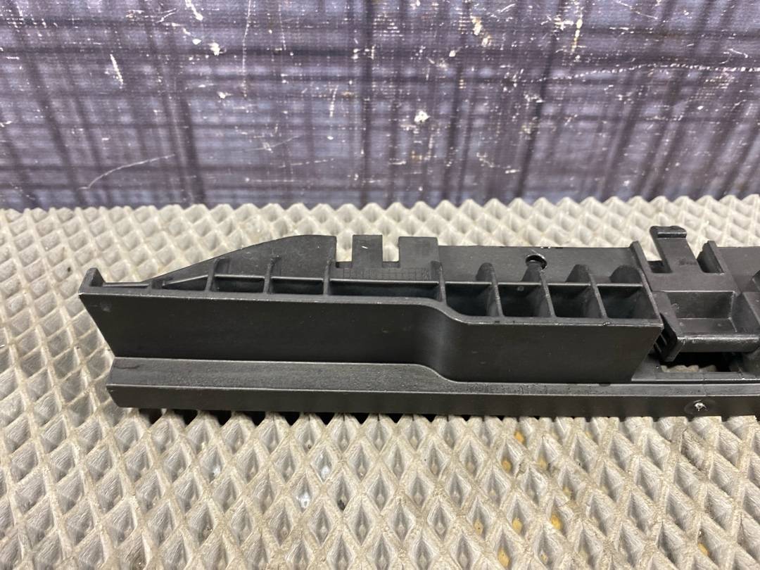 Опора ковра багажника, 670 рублей, Красноярск