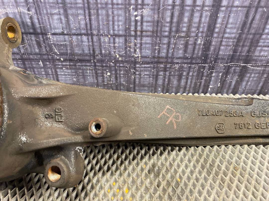 Поворотный кулак, 7570 рублей, Красноярск