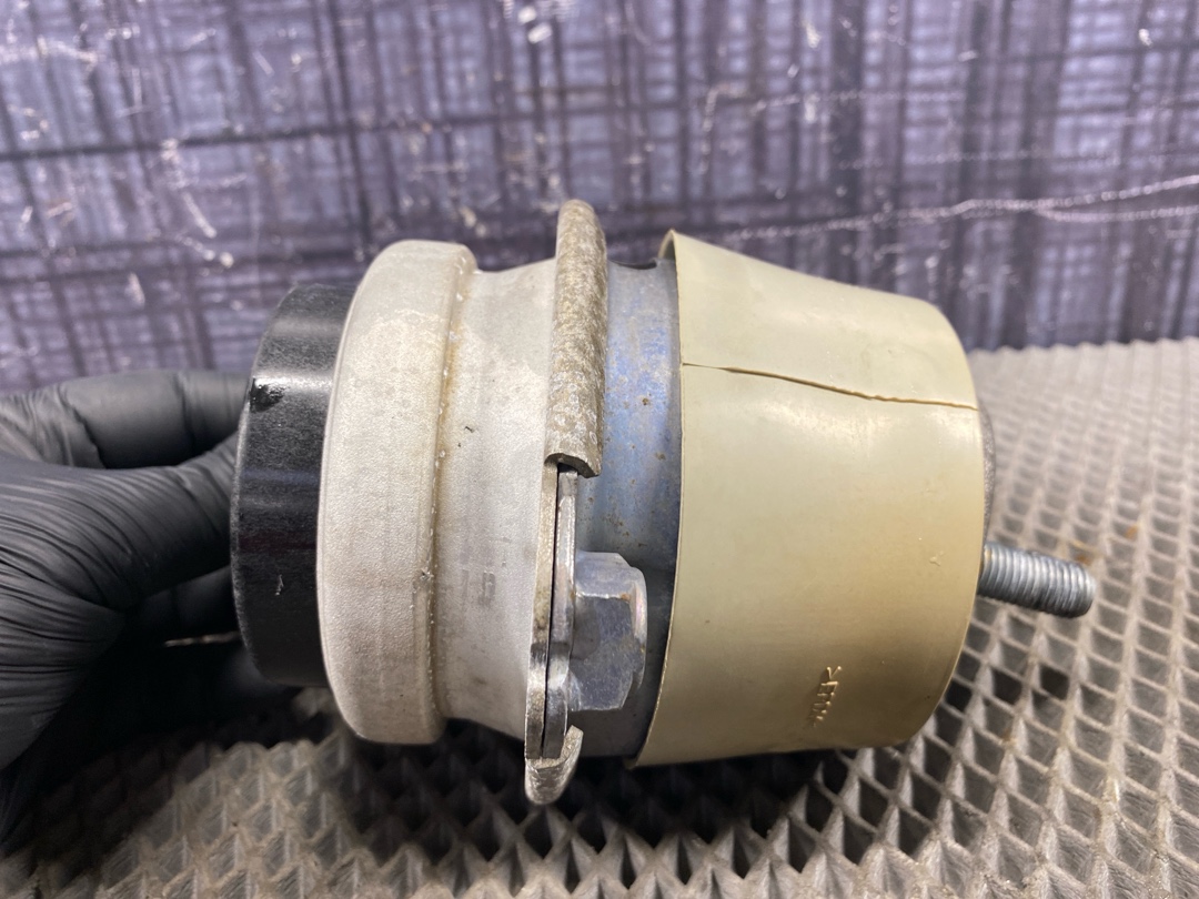 Подушка двигателя, 3460 рублей, Красноярск