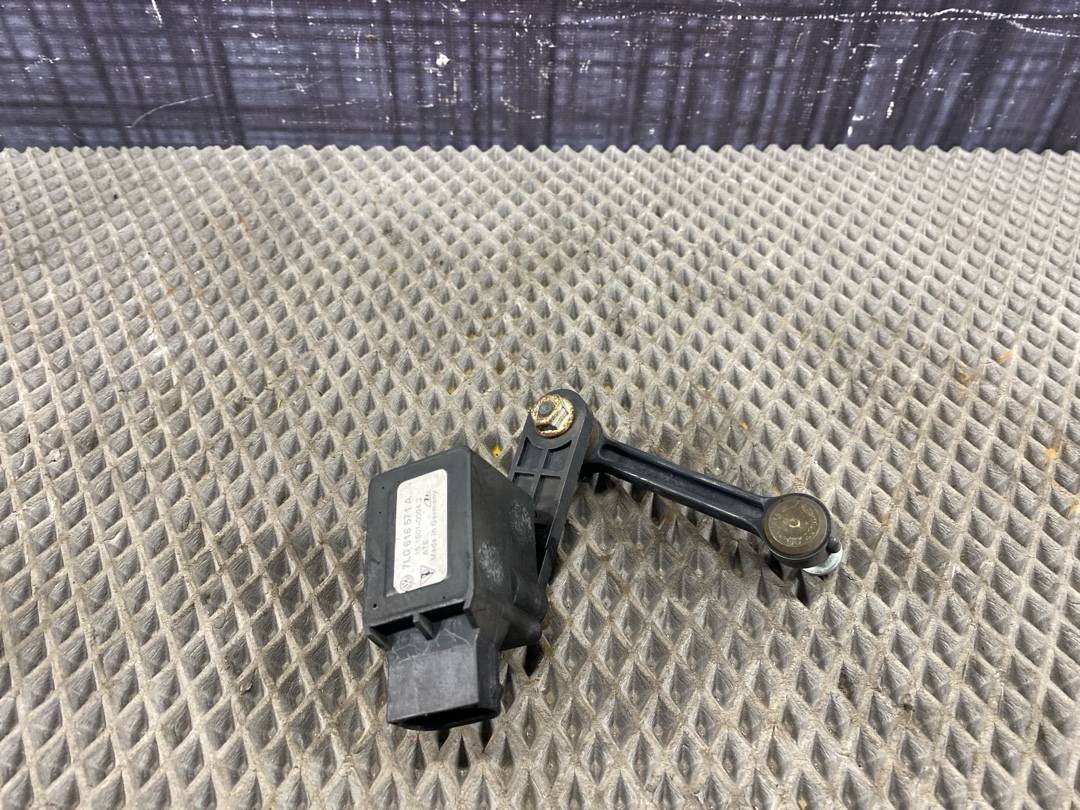 Датчик уровня подвески, 2860 рублей, Красноярск