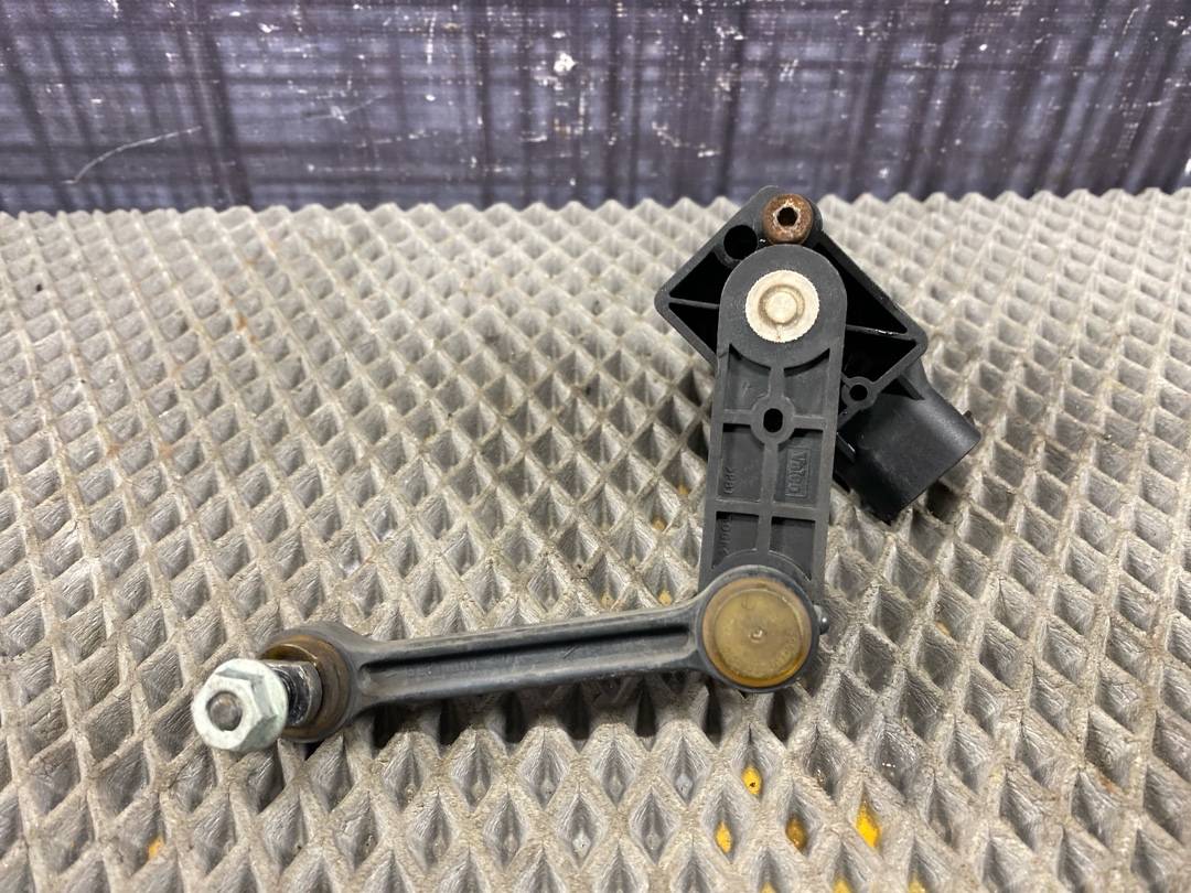 Датчик уровня подвески, 2860 рублей, Красноярск