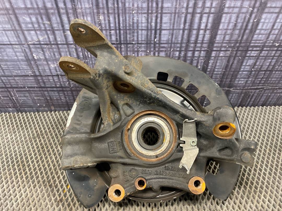 Поворотный кулак, 4620 рублей, Красноярск