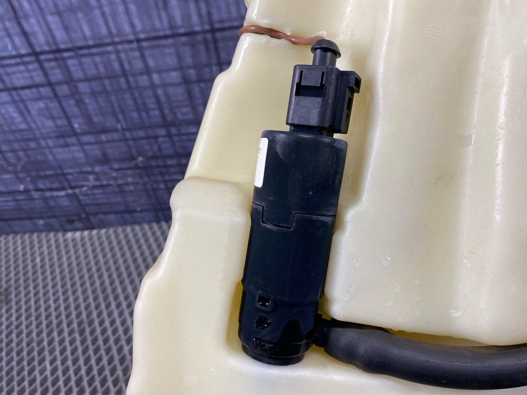 Бачок омывателя, 2980 рублей, Красноярск