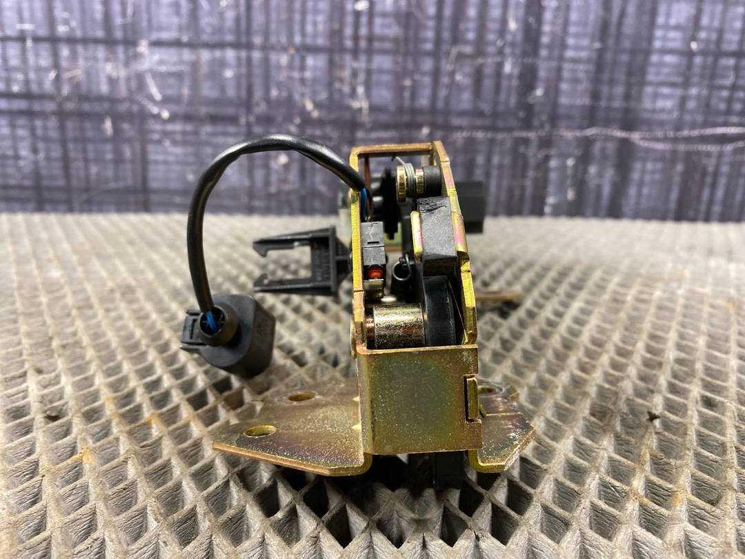 Замок багажника, 1740 рублей, Красноярск