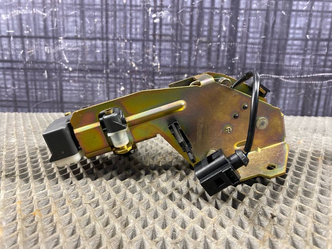 Замок багажника, 1740 рублей, Красноярск