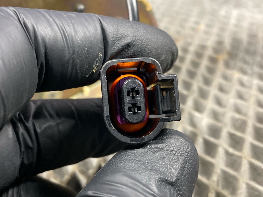 Замок багажника, 1740 рублей, Красноярск