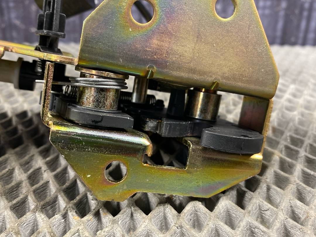 Замок багажника, 1740 рублей, Красноярск