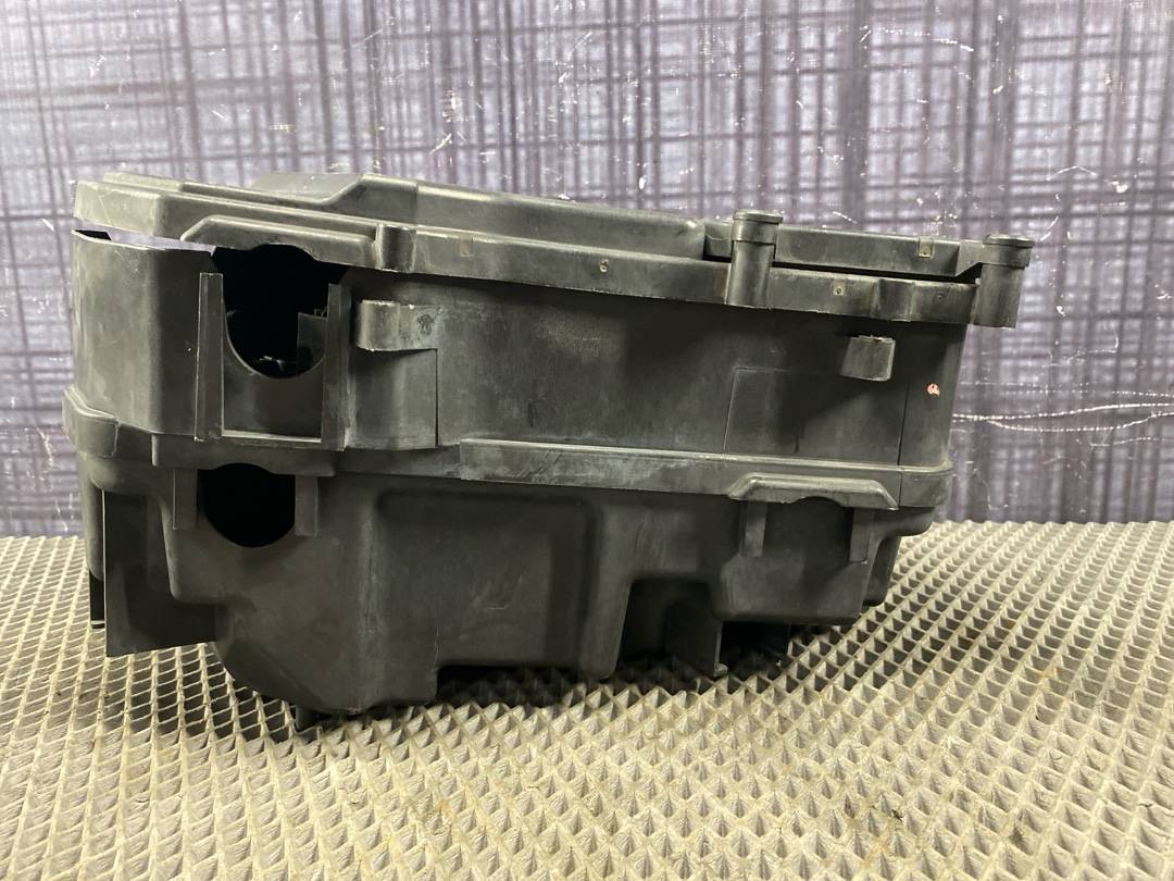 Отсек блока предохранителей, 740 рублей, Красноярск