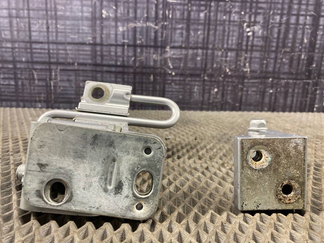 Петля двери, 1030 рублей, Красноярск