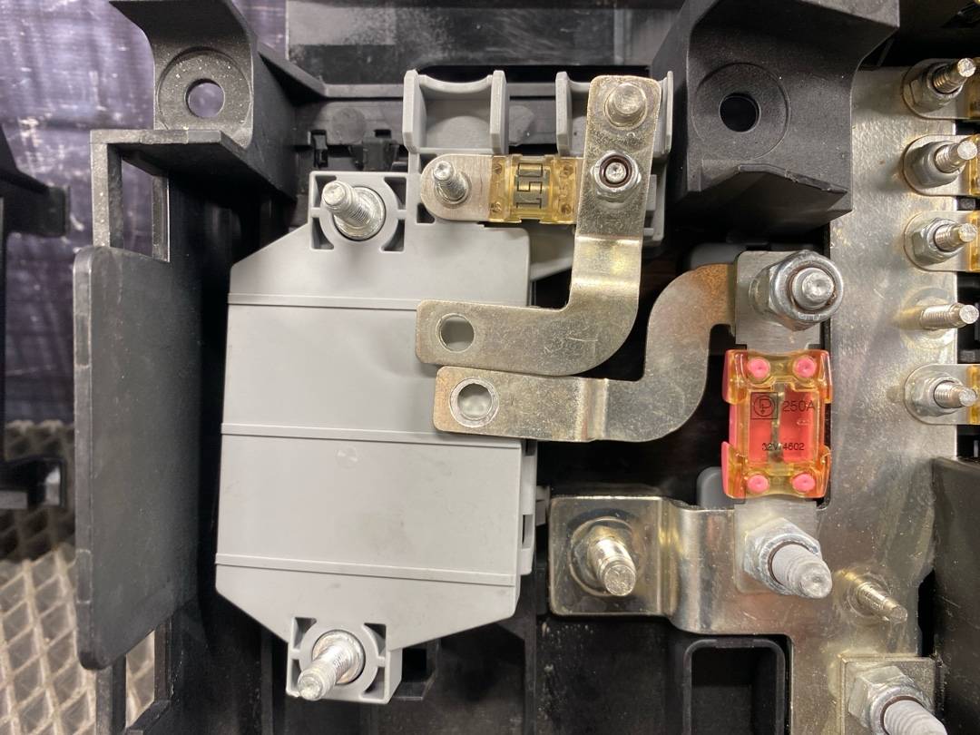 Блок предохранителей, 3060 рублей, Красноярск