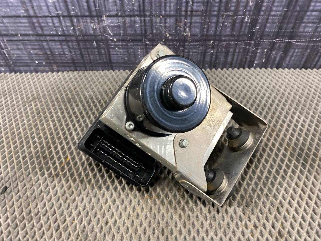 Блок ABS, 8670 рублей, Красноярск