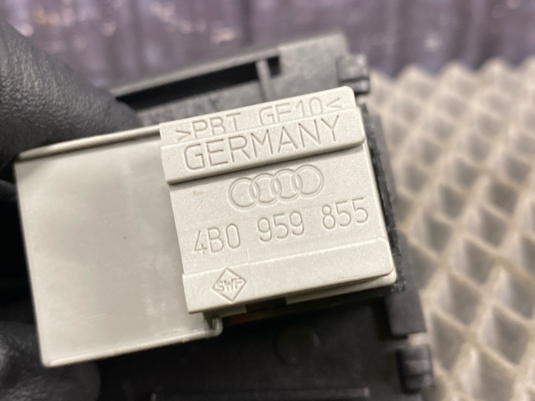 Кнопка стеклоподъемника, 275 рублей, Красноярск