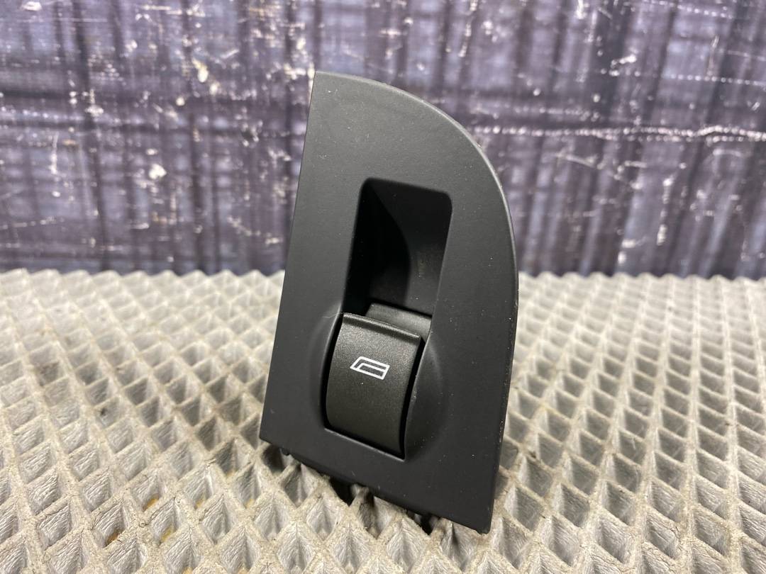 Кнопка стеклоподъемника, 275 рублей, Красноярск