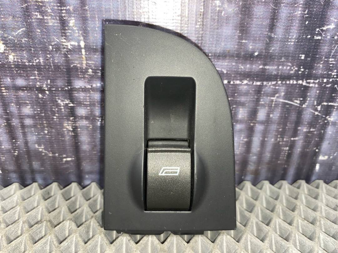 Кнопка стеклоподъемника, 275 рублей, Красноярск