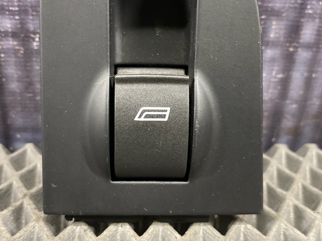 Кнопка стеклоподъемника, 275 рублей, Красноярск