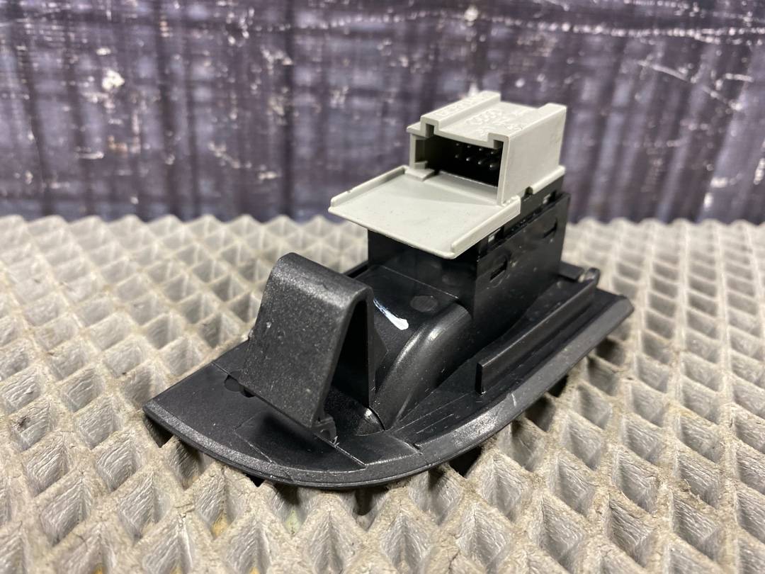 Кнопка стеклоподъемника, 275 рублей, Красноярск