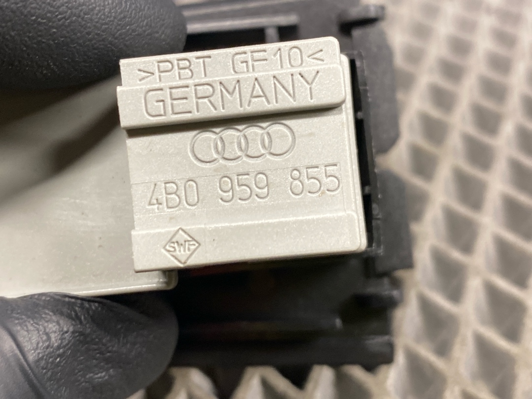 Кнопка стеклоподъемника, 275 рублей, Красноярск