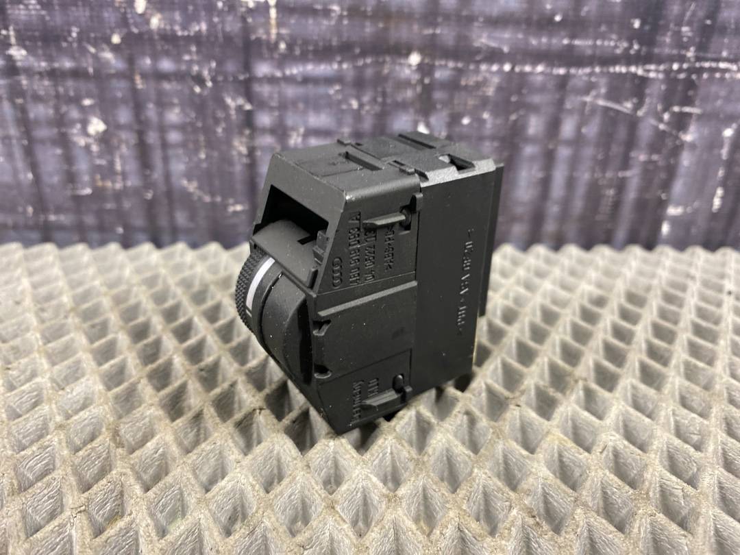 Кнопка яркости подсветки, 225 рублей, Красноярск