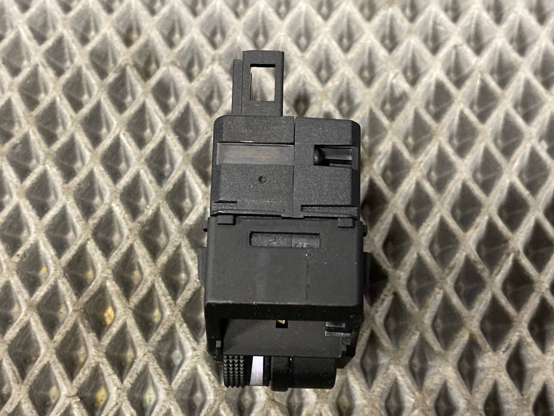 Кнопка яркости подсветки, 225 рублей, Красноярск