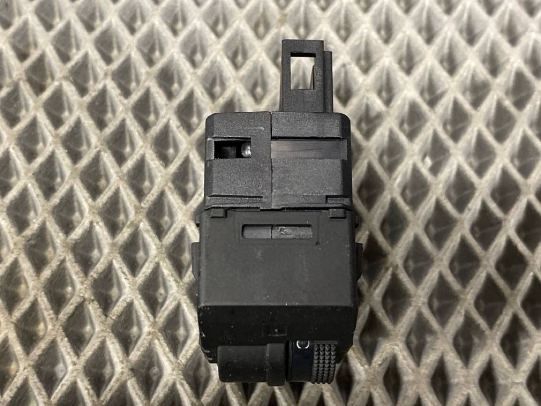 Кнопка яркости подсветки, 225 рублей, Красноярск