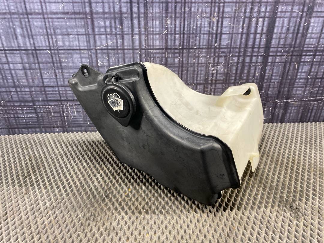 Бачок омывателя, 852 рублей, Красноярск