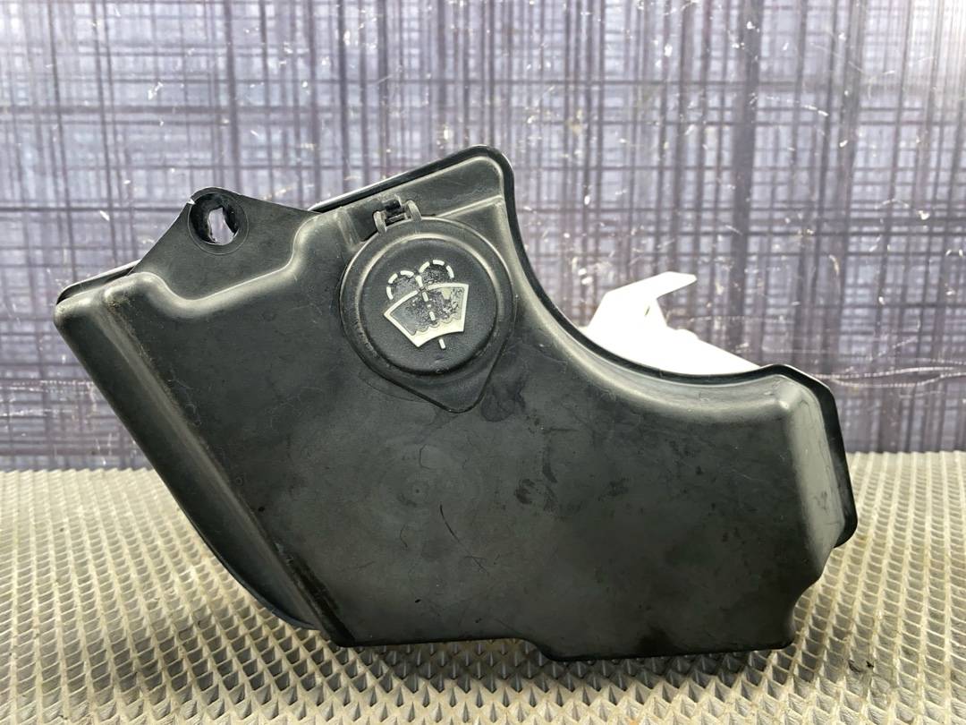 Бачок омывателя, 852 рублей, Красноярск