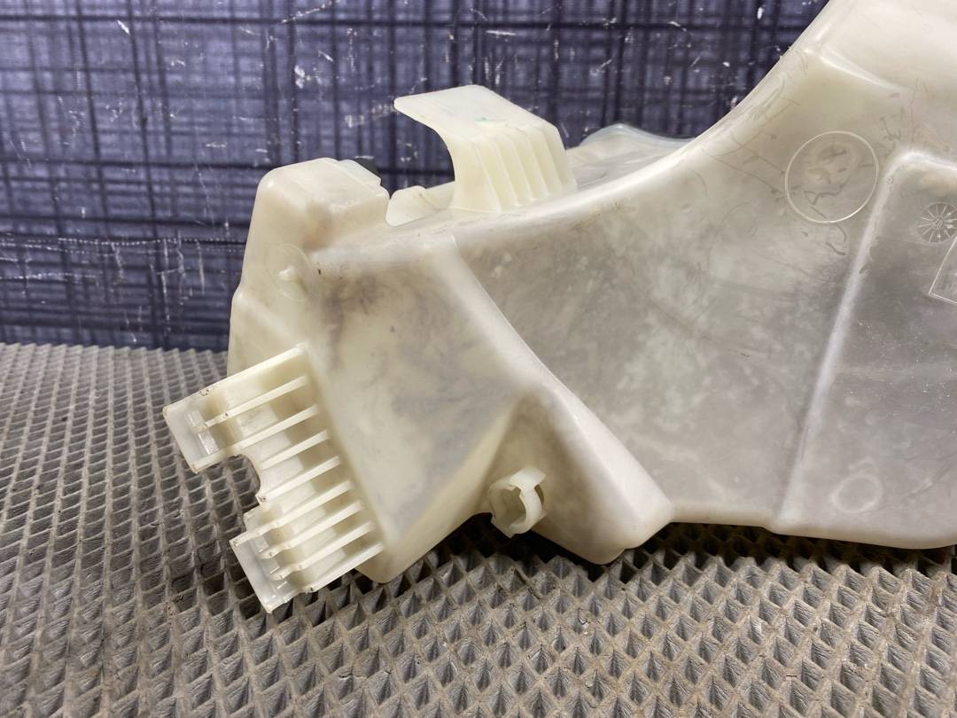 Бачок омывателя, 852 рублей, Красноярск