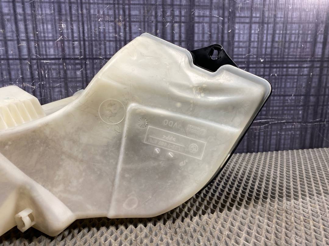 Бачок омывателя, 852 рублей, Красноярск