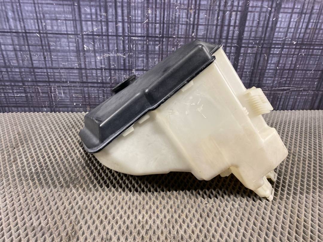 Бачок омывателя, 852 рублей, Красноярск