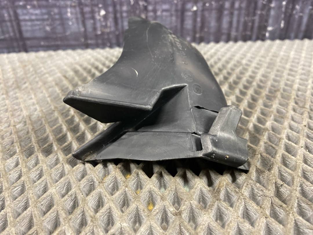 Молдинг лобового стекла, 330 рублей, Красноярск