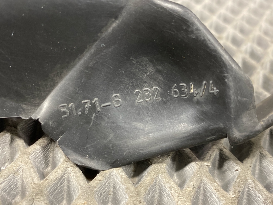 Молдинг лобового стекла, 330 рублей, Красноярск