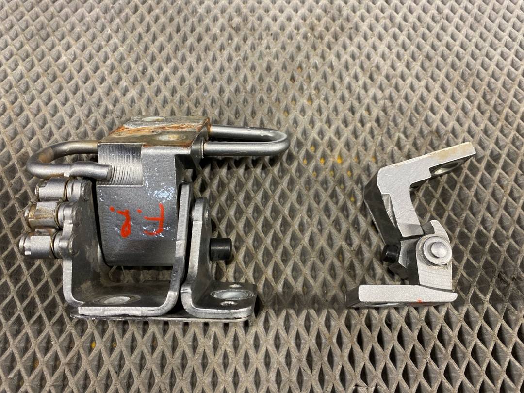 Петля двери, 1000 рублей, Красноярск