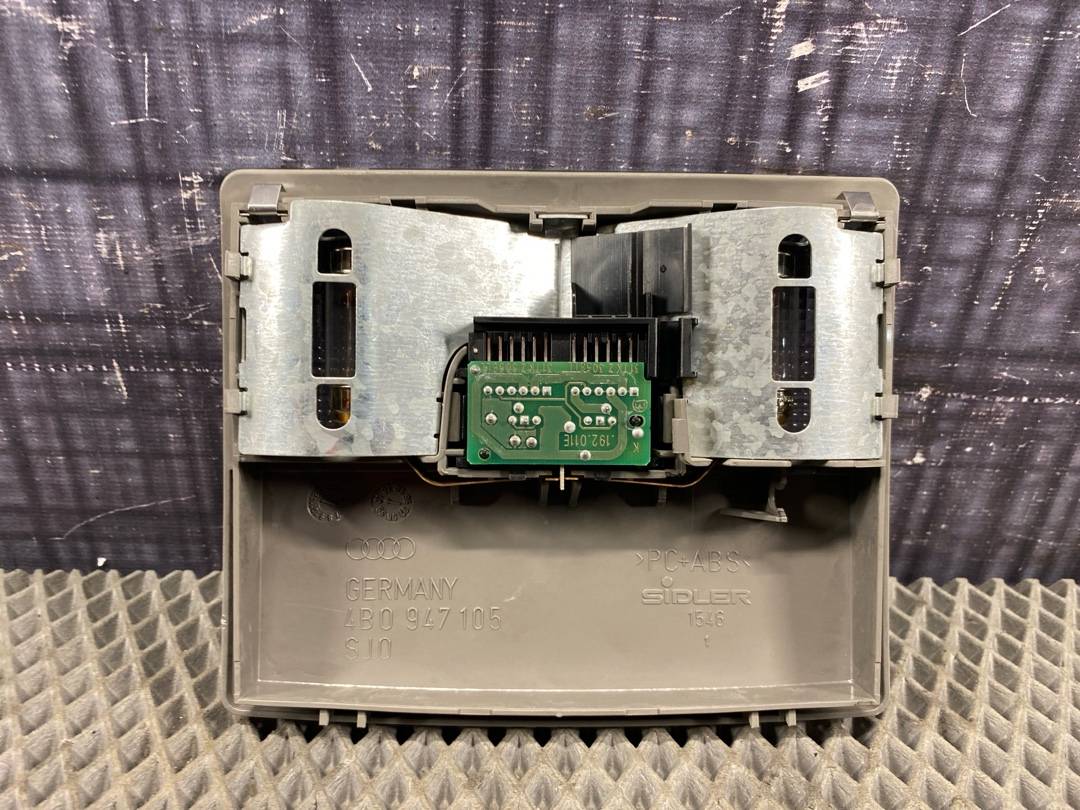 Плафон салона, 350 рублей, Красноярск