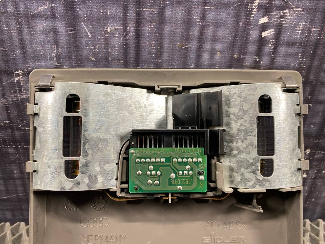 Плафон салона, 350 рублей, Красноярск