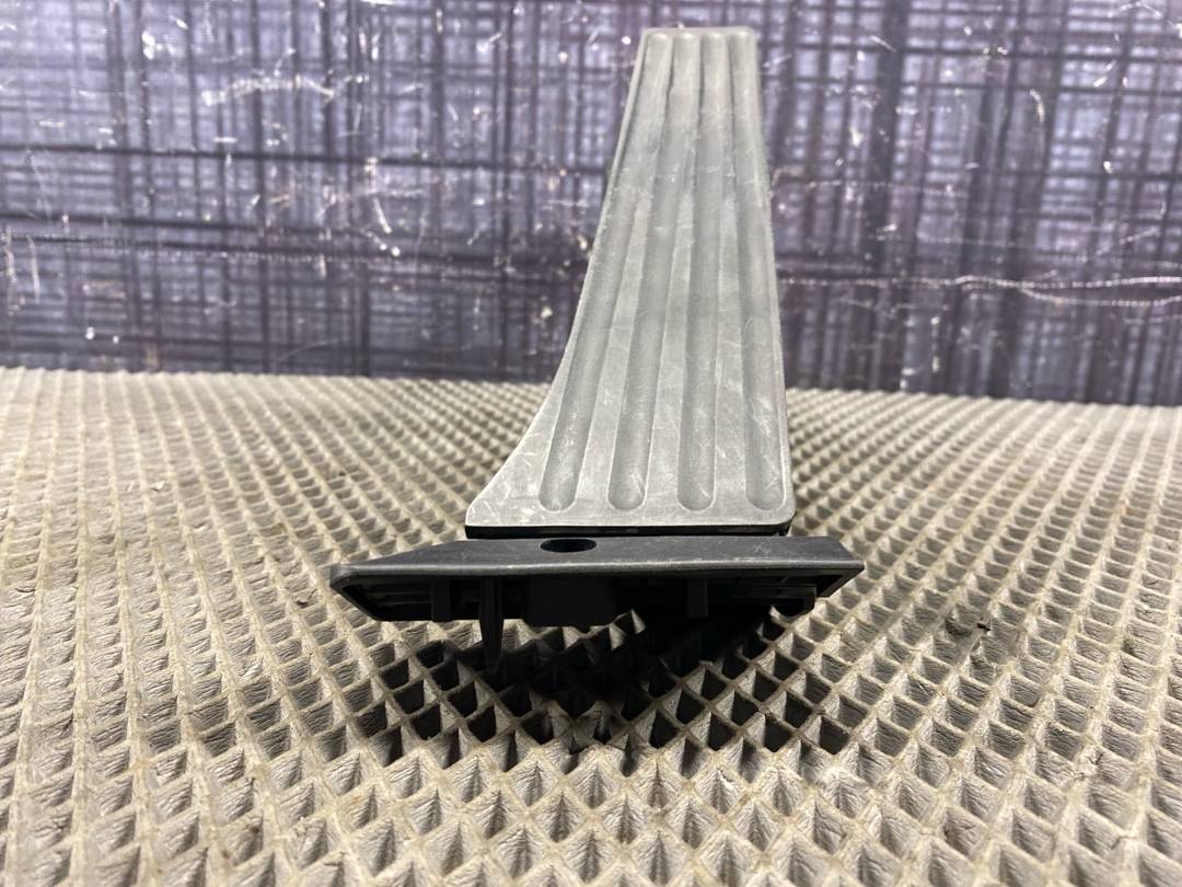 Педаль газа, 1008 рублей, Красноярск