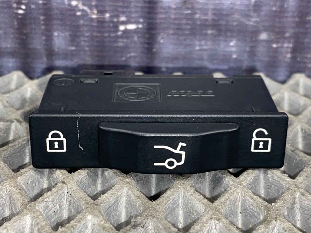 Кнопка открывания багажника, 312 рублей, Красноярск