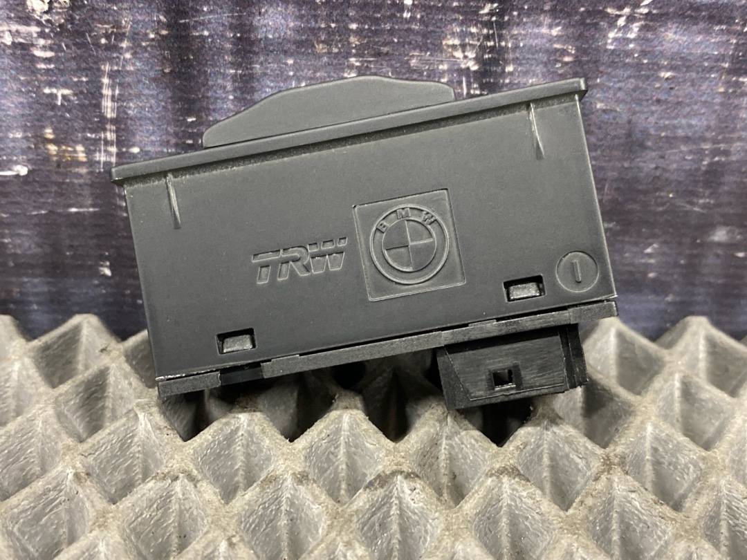 Кнопка открывания багажника, 312 рублей, Красноярск