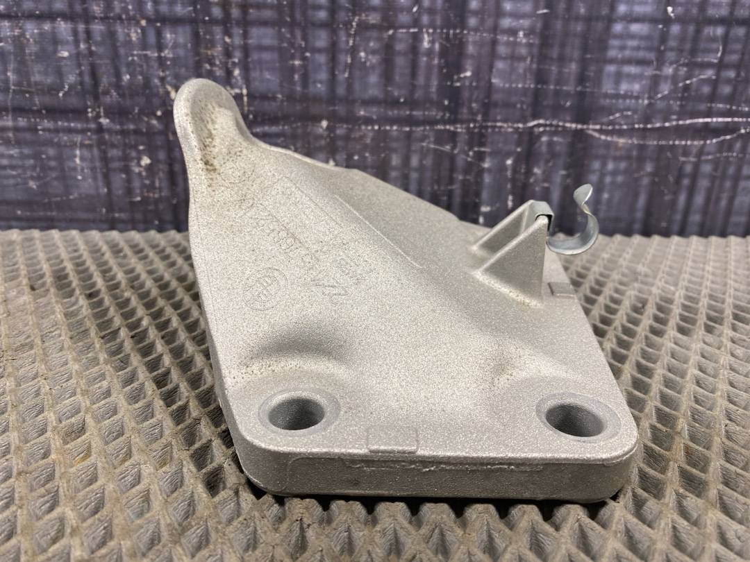 Кронштейн двигателя, 348 рублей, Красноярск